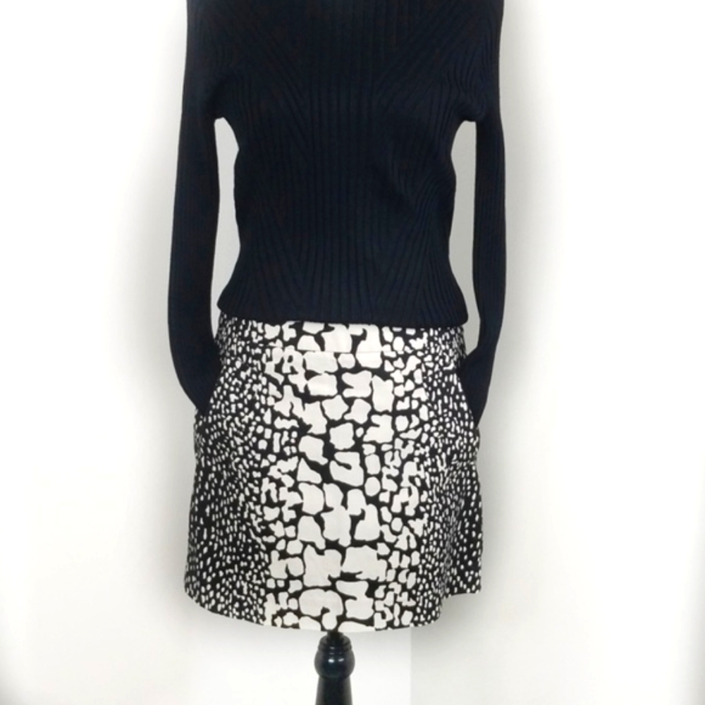 J. CREW ▪ Women's Reptile Print Mini Skirt, Black n Cream, Size 4